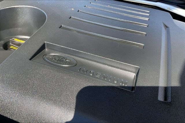 Used 2023 Land Rover Range Rover SE image 40