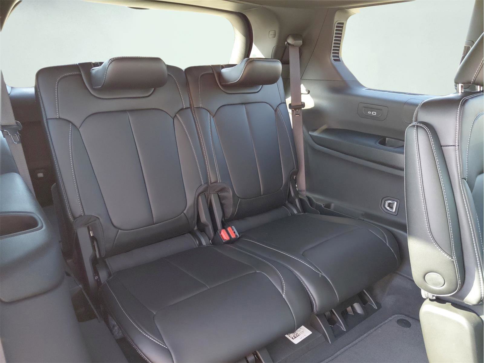 New 2025 Jeep Grand Cherokee L Limited w/ Black Appearance Package image 32