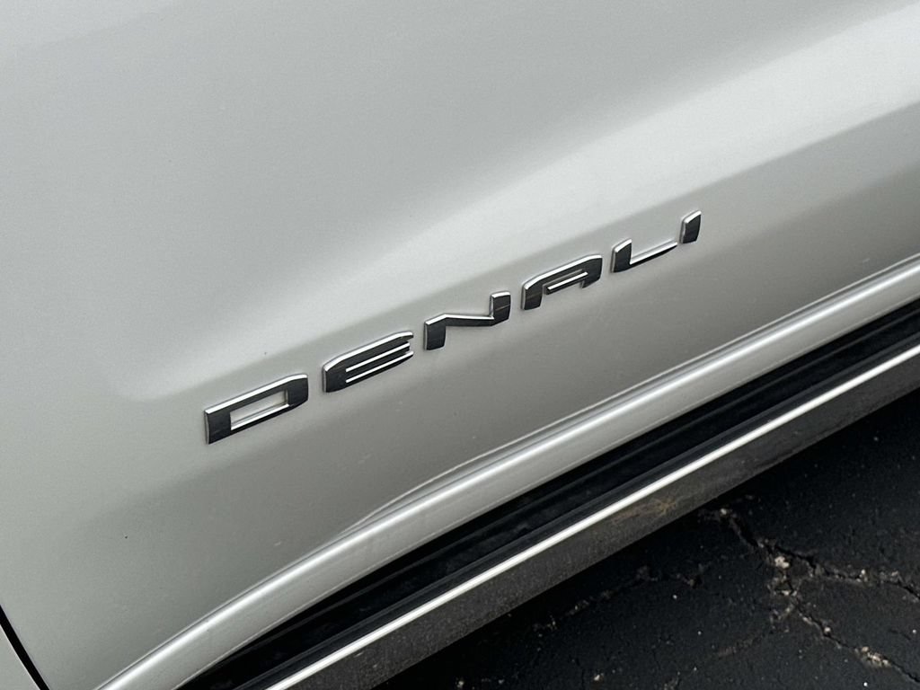 Used 2021 GMC Sierra 1500 Denali w/ Denali Ultimate Package AWD/4WD image 11