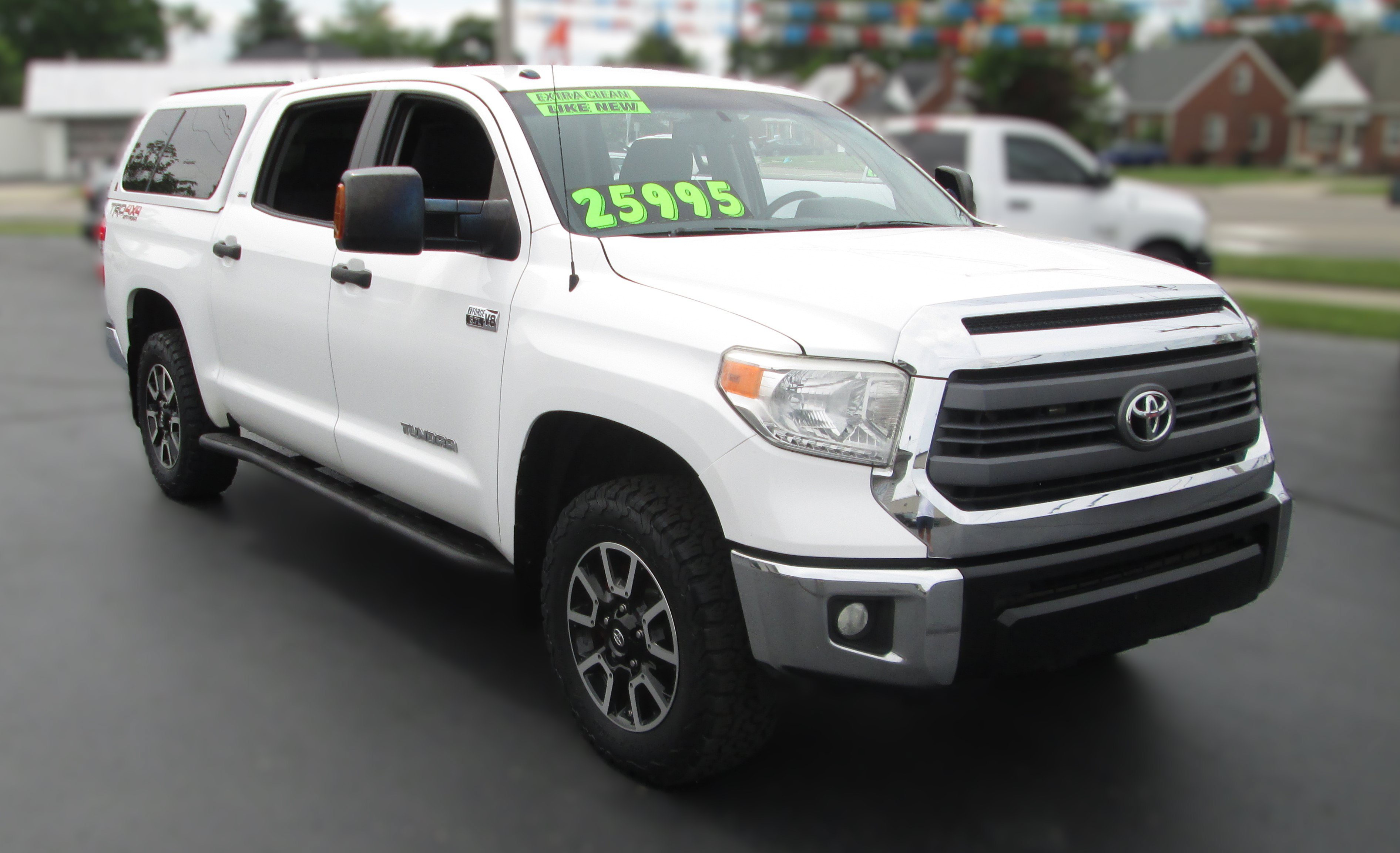 Used 2015 Toyota Tundra SR5 w/ TRD Off Road Package AWD/4WD image 1