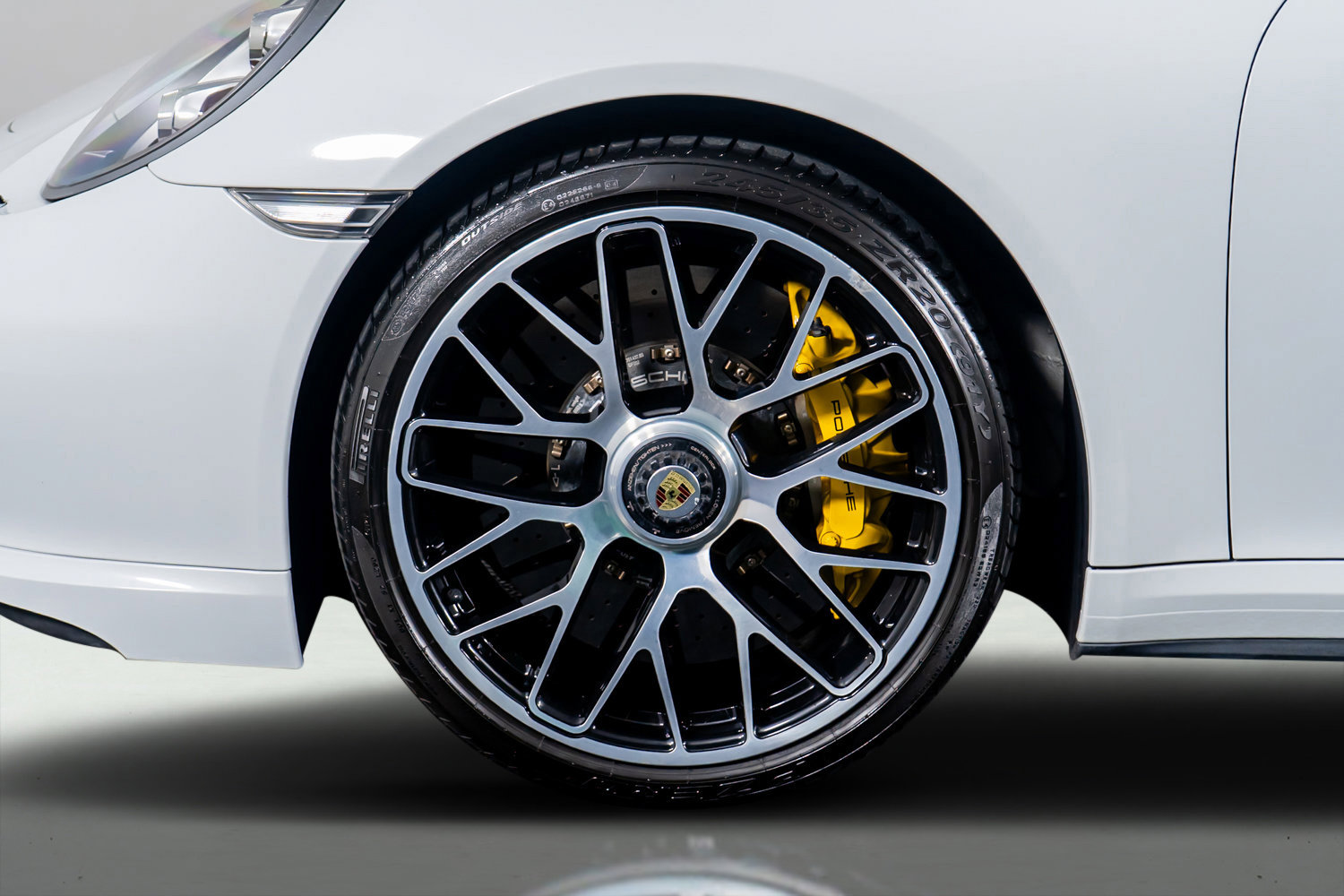 Used 2016 Porsche 911 Turbo S image 13