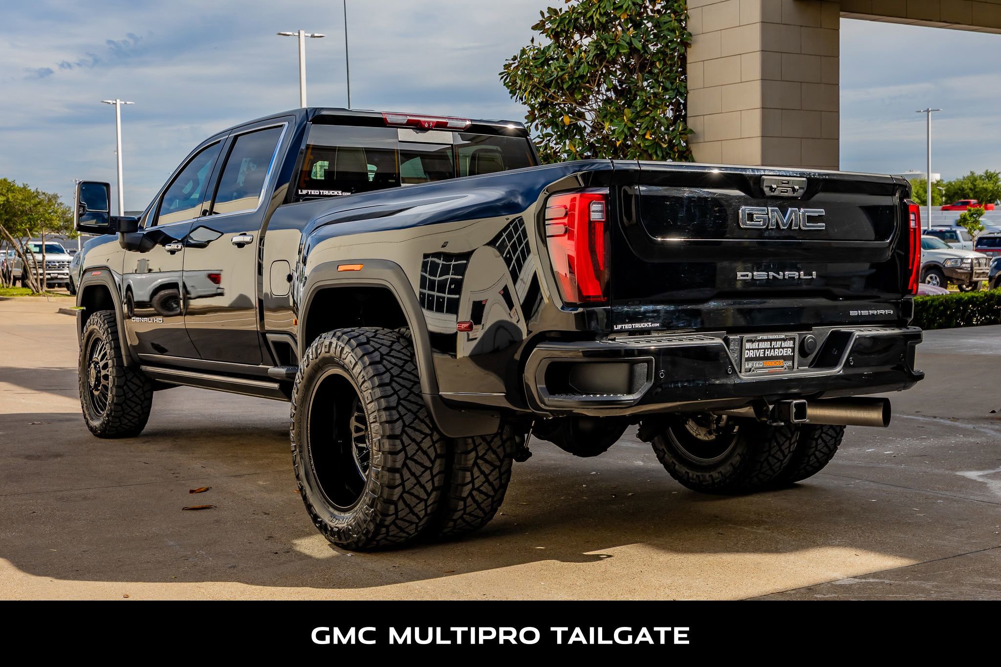 Used 2024 GMC Sierra 3500 Denali Ultimate AWD/4WD image 7