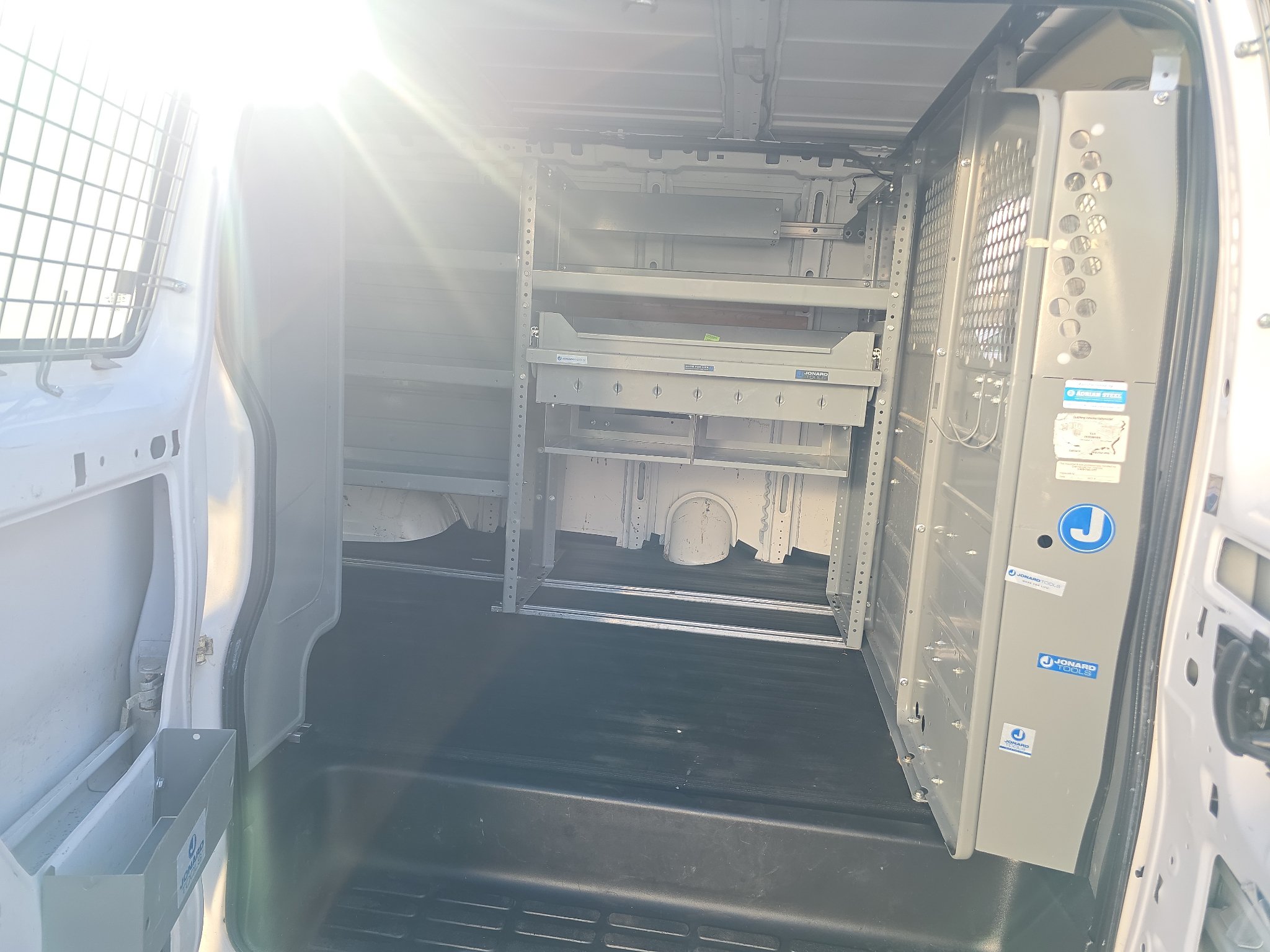 Used 2016 Chevrolet Express 2500 RWD image 12