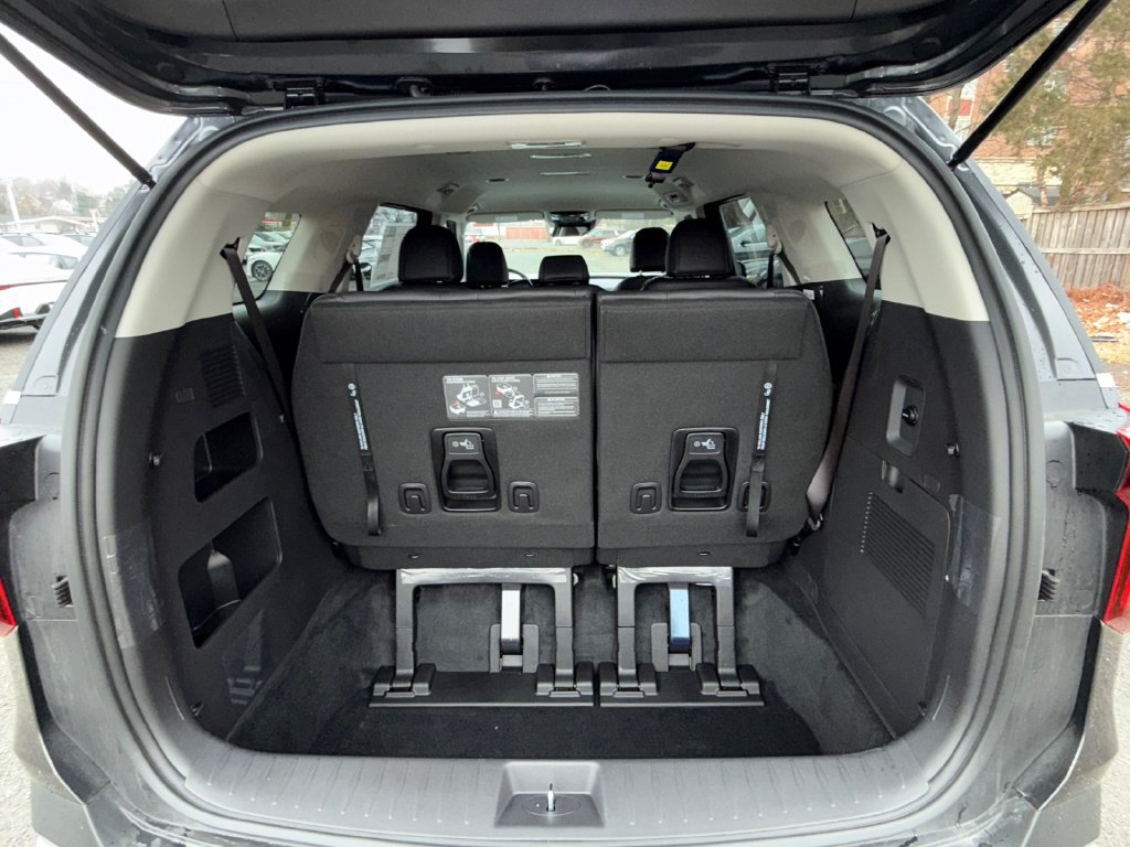 New 2026 Kia Carnival FWD image 27