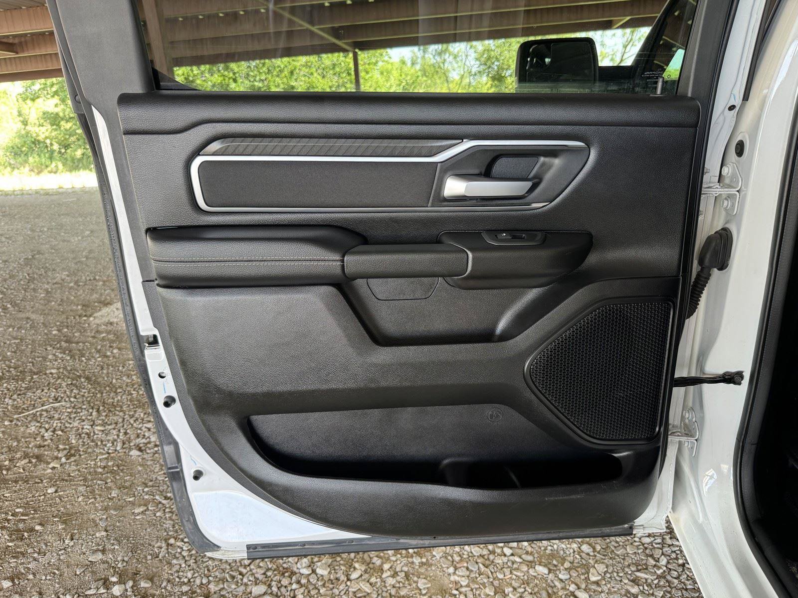 Used 2025 RAM 1500 Big Horn AWD/4WD image 31