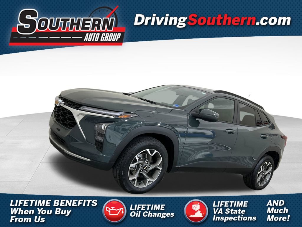Used 2025 Chevrolet Trax LT