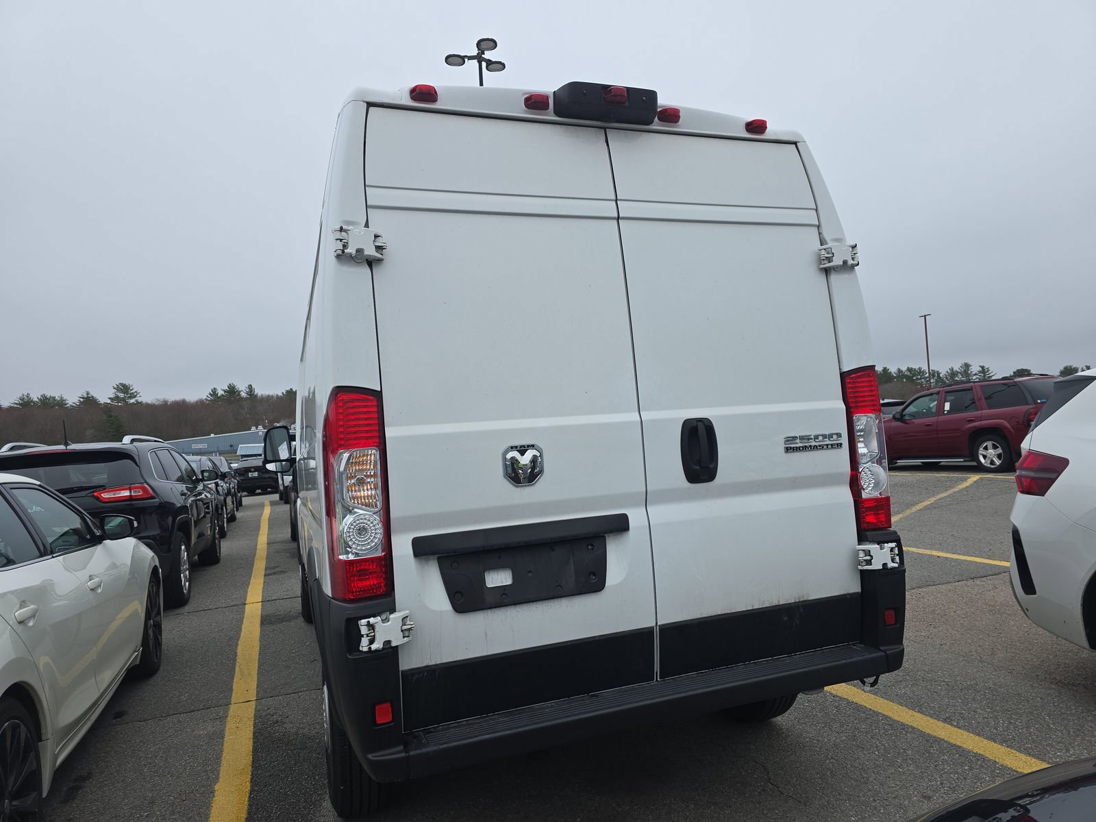 Used 2025 RAM ProMaster 2500 w/ Convenience Group FWD image 6