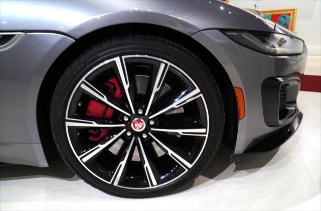 Used 2021 Jaguar F-TYPE R image 11