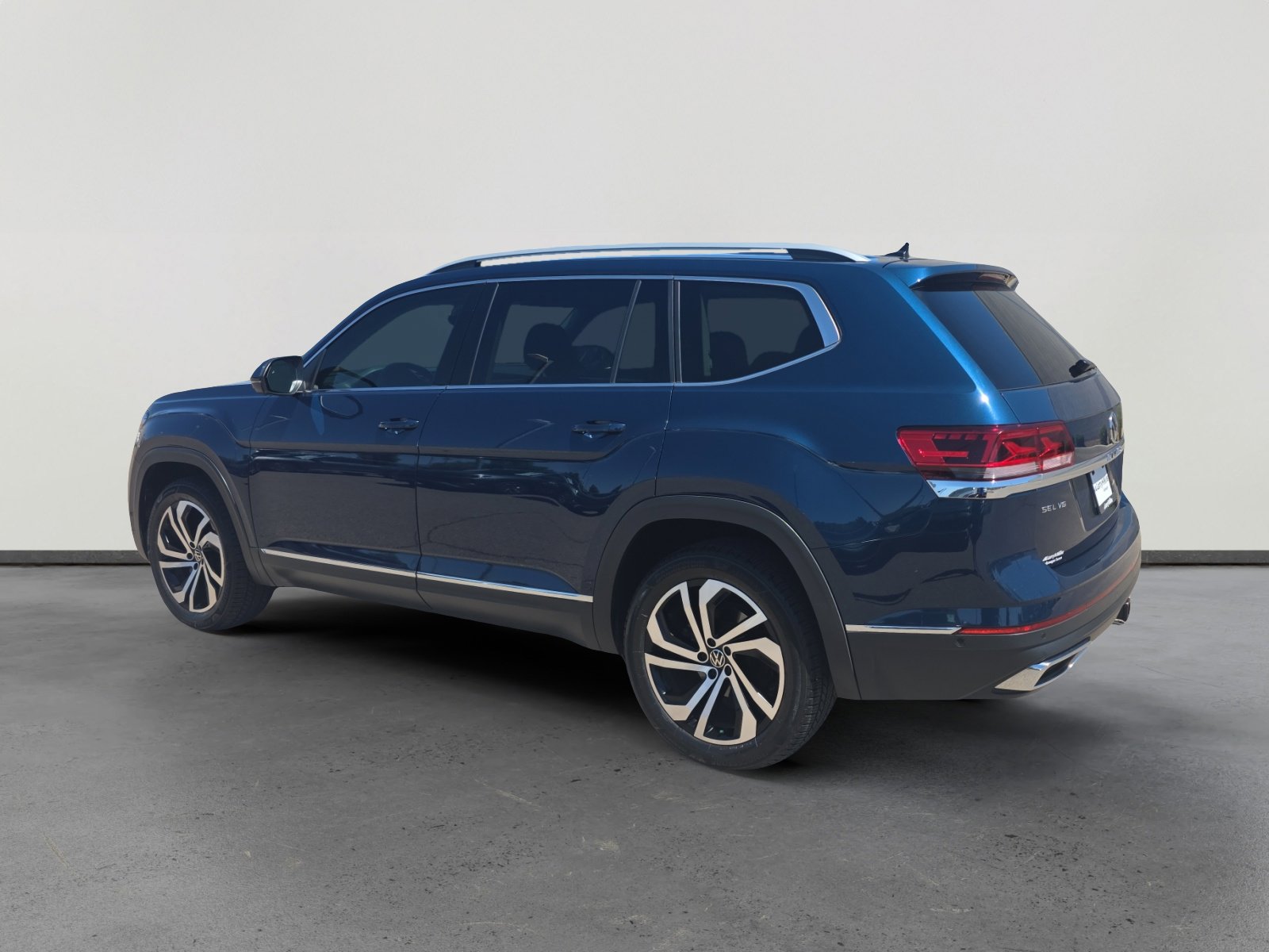 Used 2021 Volkswagen Atlas SEL Premium AWD/4WD image 3