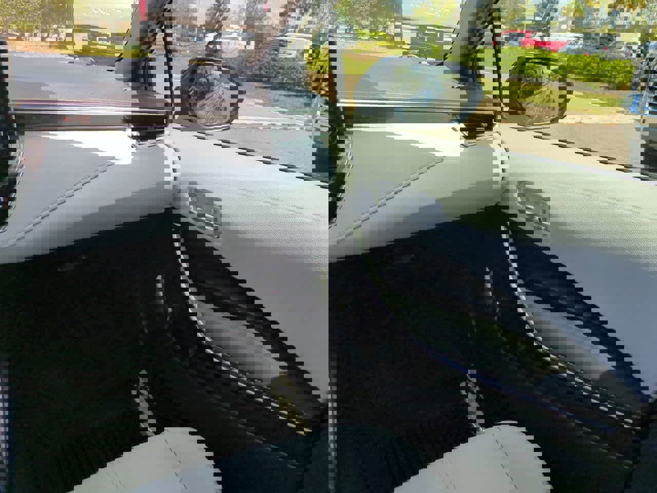 Certified 2021 Toyota Corolla XSE image 16