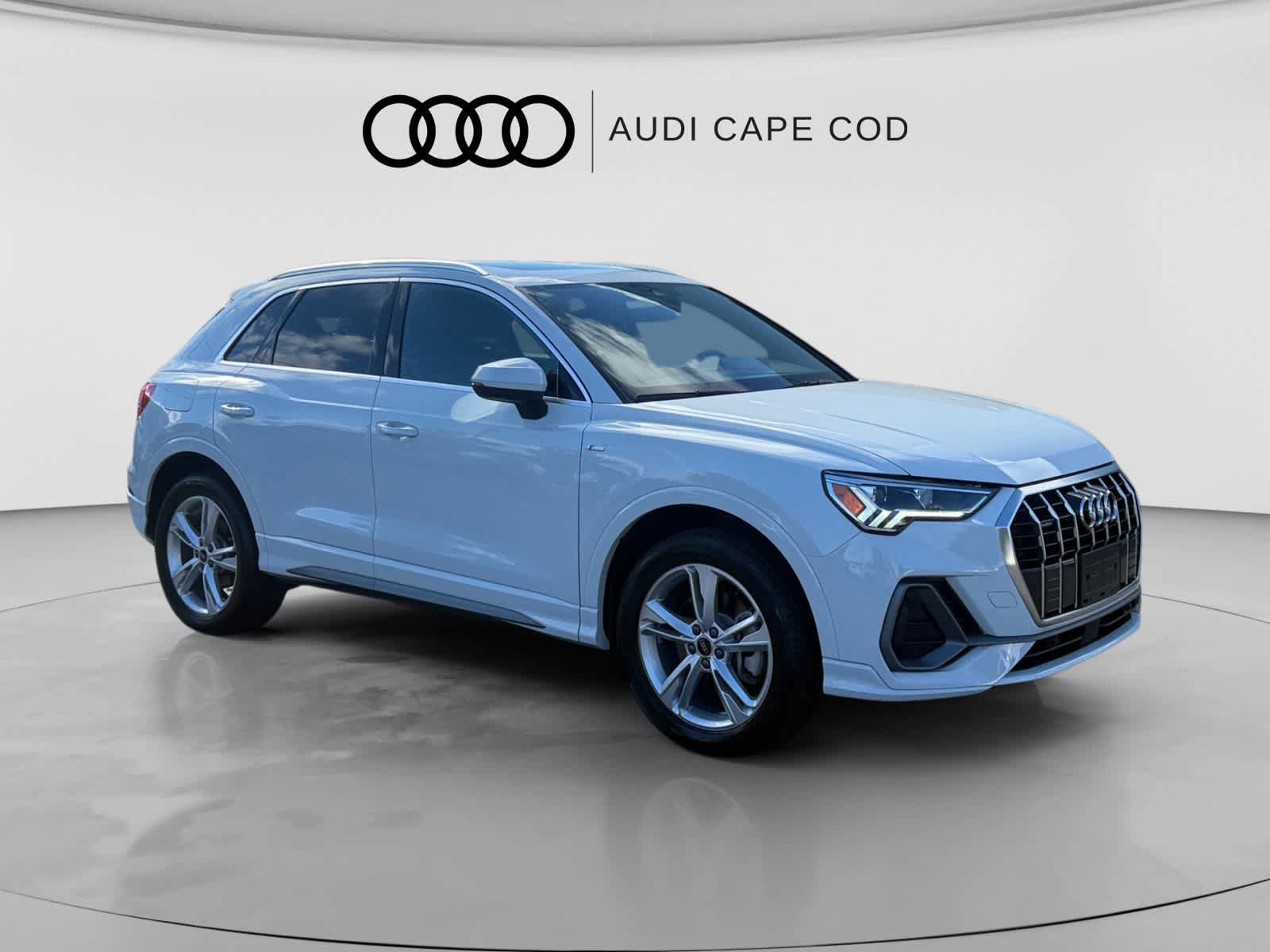 Used 2024 Audi Q3 2.0T Premium w/ Convenience Package
