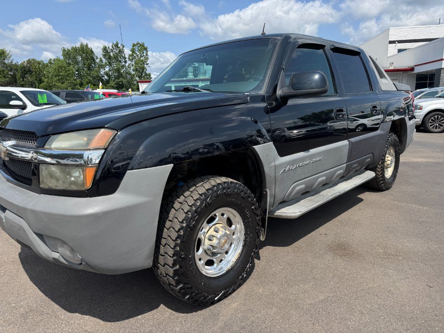 Used 2002 Chevrolet Avalanche 2500 w/ Convenience Pkg AWD/4WD image 9