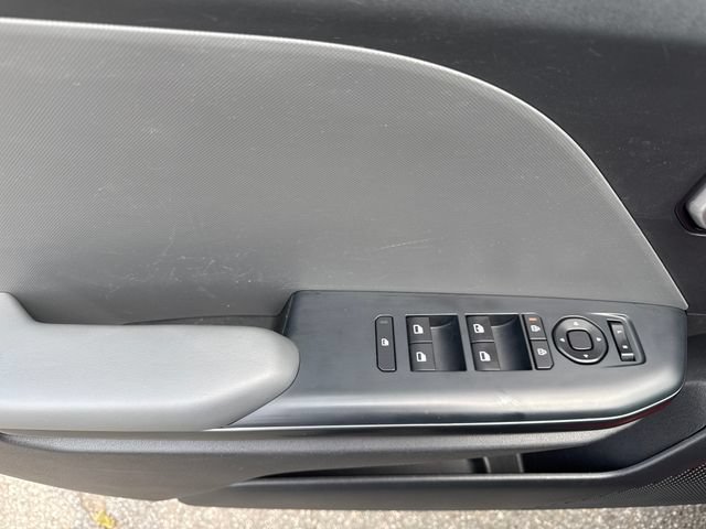 Used 2025 Kia K4 FWD image 11