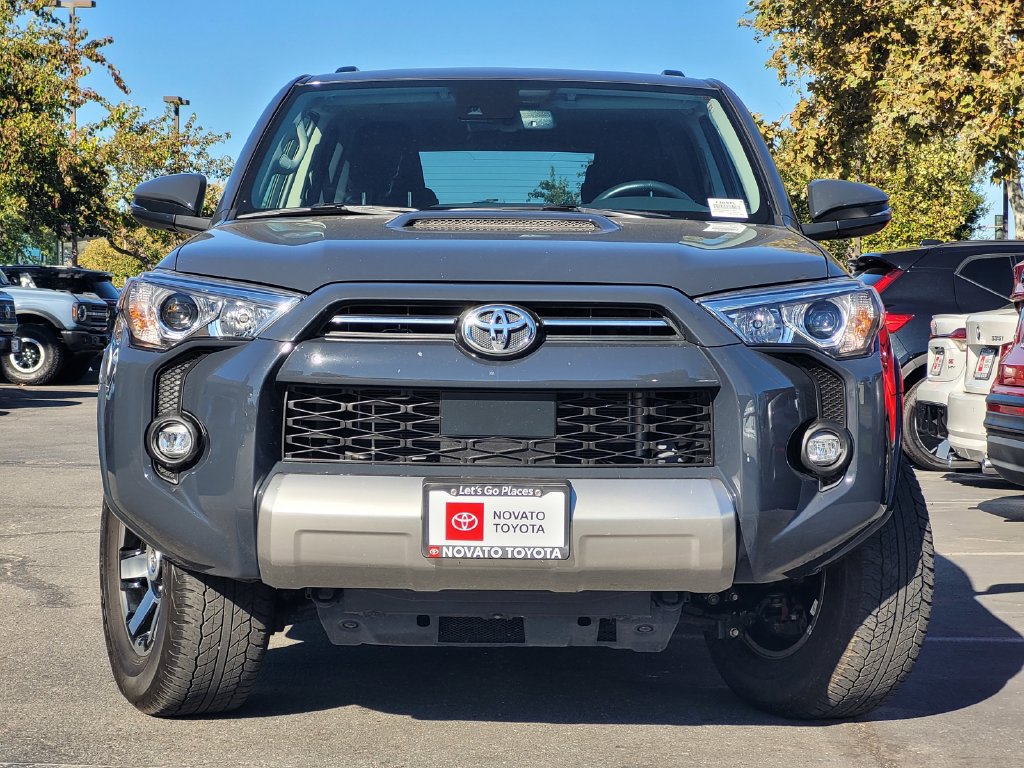Used 2024 Toyota 4Runner TRD Off-Road Premium w/ Moonroof Package AWD/4WD image 2