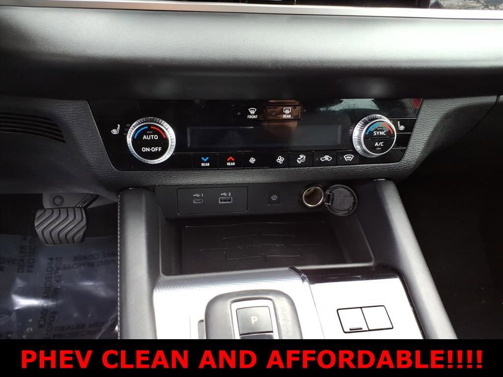 Used 2023 Mitsubishi Outlander SEL 40th Anniversary AWD/4WD image 21