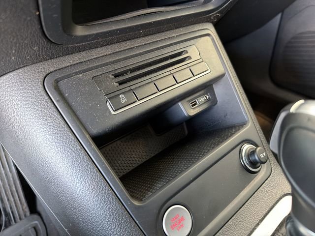 Used 2017 Volkswagen Tiguan Limited w/ Premium Package image 24