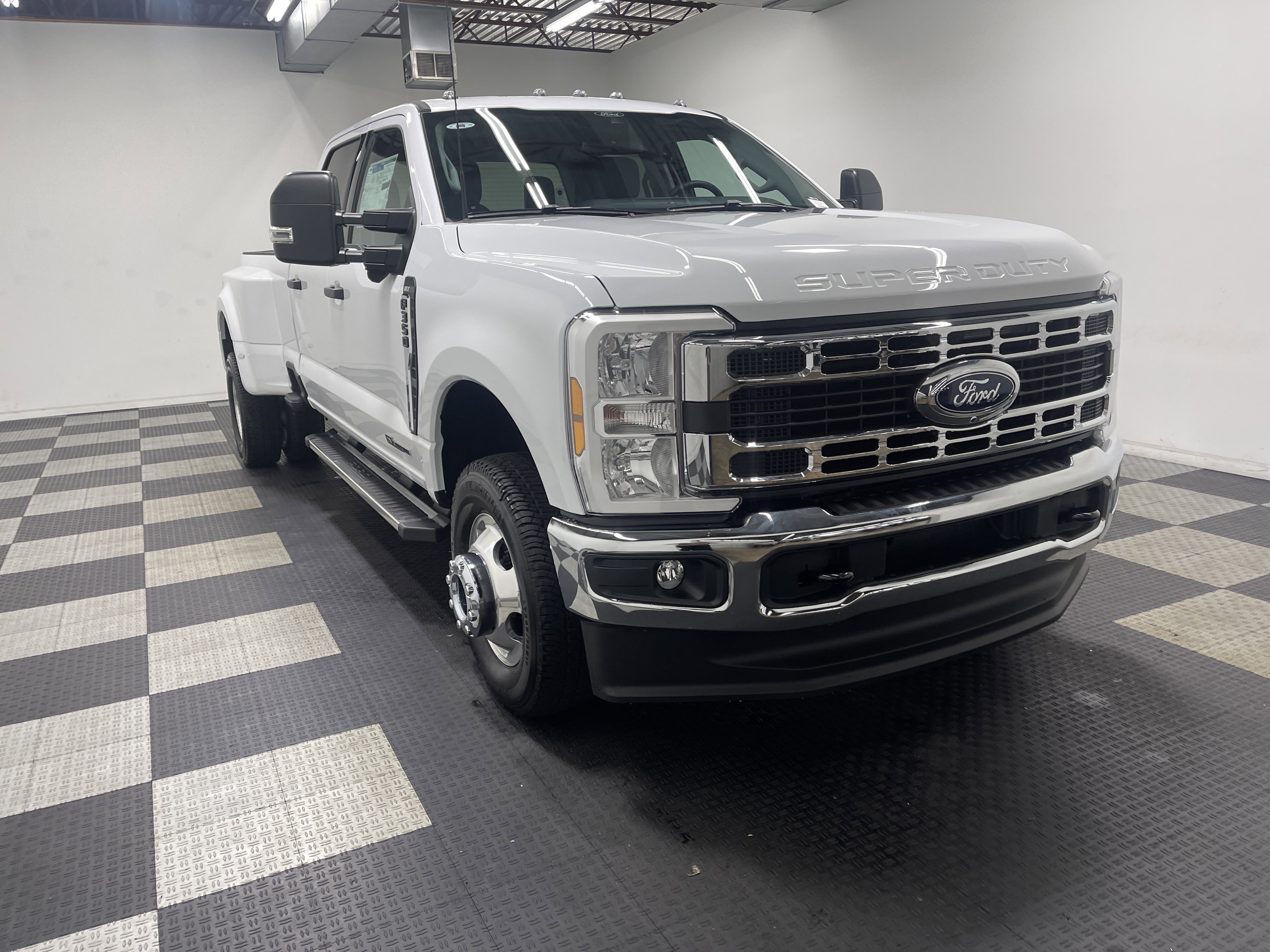 New 2026 Ford F350 XLT w/ 360-Degree Camera Package image 5