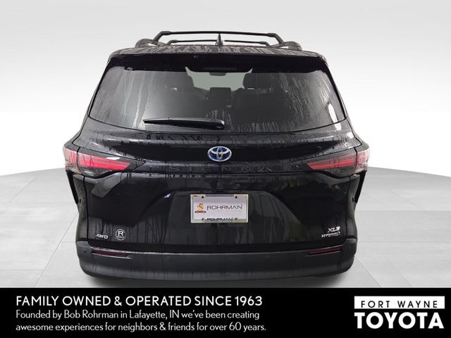 Used 2022 Toyota Sienna XLE w/ XLE Plus Package AWD/4WD image 8