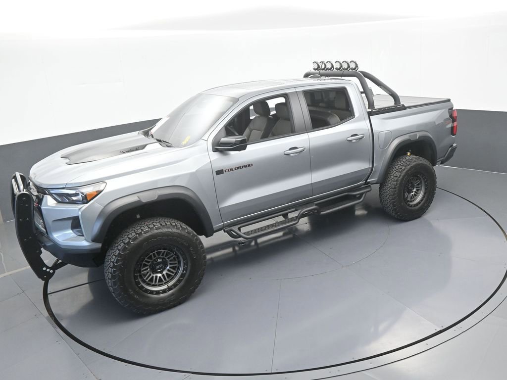 Used 2025 Chevrolet Colorado ZR2 w/ Technology Package AWD/4WD image 53