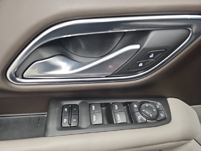 Used 2022 Chevrolet Tahoe LT w/ Luxury Package AWD/4WD image 11