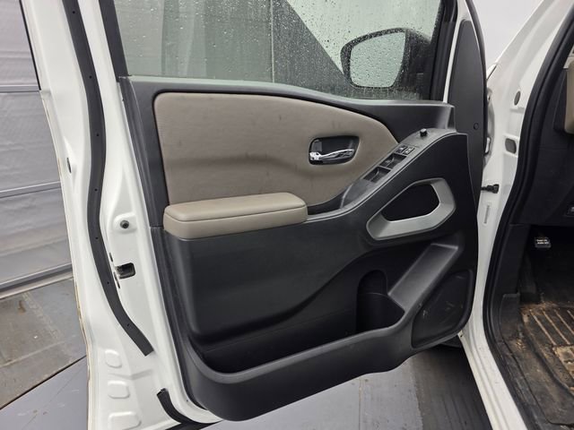 Used 2023 Nissan Frontier SV w/ Technology Package image 15
