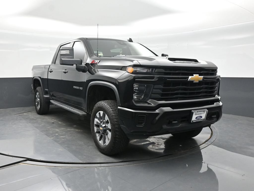 Used 2024 Chevrolet Silverado 2500 Custom w/ Custom Value Package AWD/4WD image 19