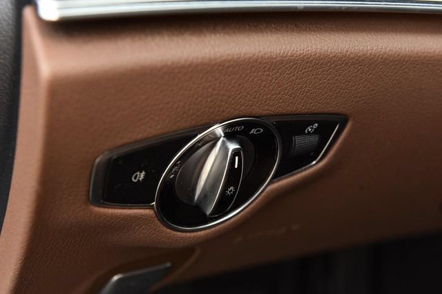 Used 2017 Mercedes-Benz E 400 4MATIC Wagon image 12