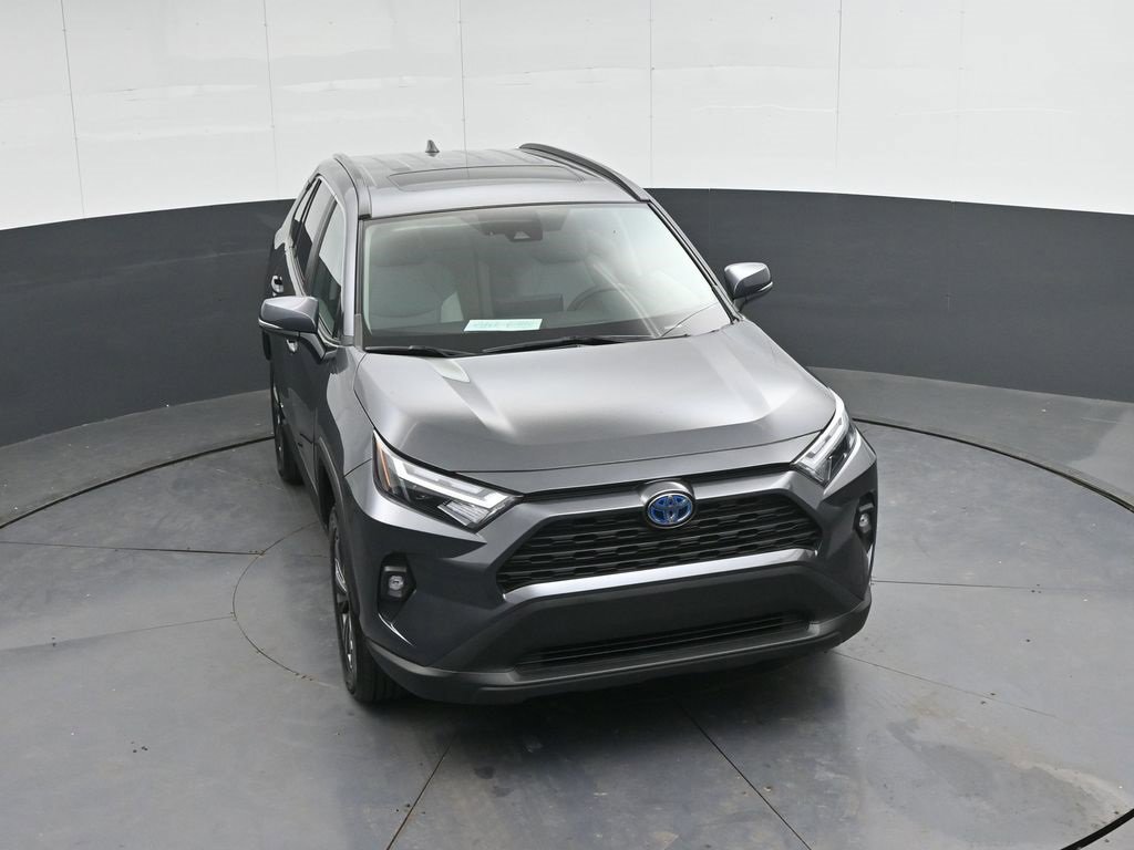Used 2023 Toyota RAV4 XLE Premium image 53