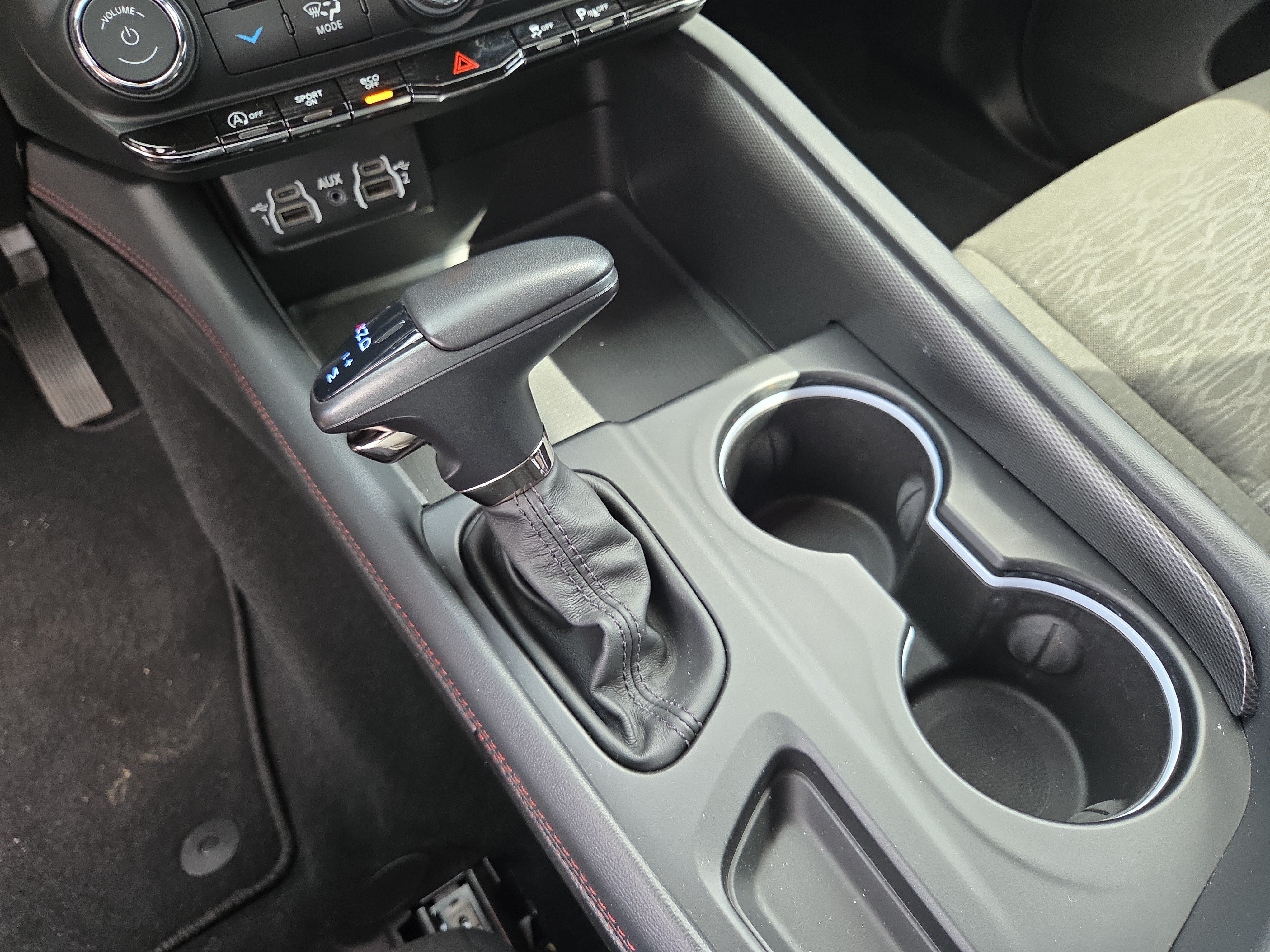 Certified 2025 Dodge Durango GT w/ Blacktop Package AWD/4WD image 28