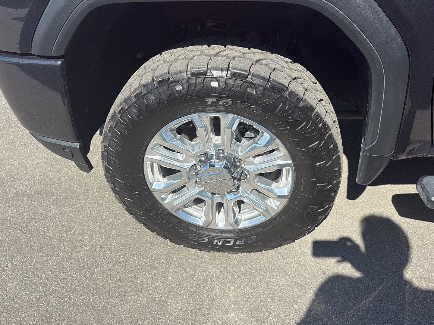 Used 2020 GMC Sierra 3500 Denali w/ Denali Ultimate Package AWD/4WD image 9