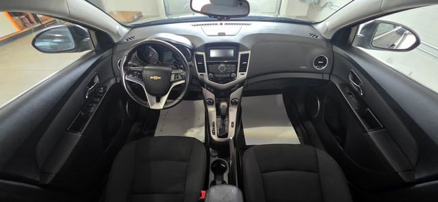 Used 2012 Chevrolet Cruze LT image 27