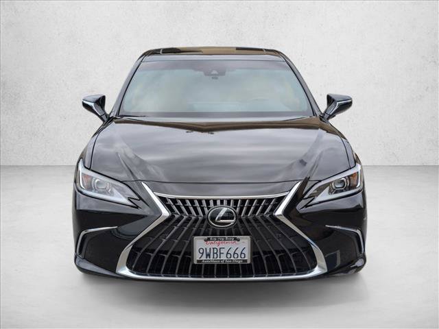 Used 2025 Lexus ES 300h w/ Premium Package FWD image 2