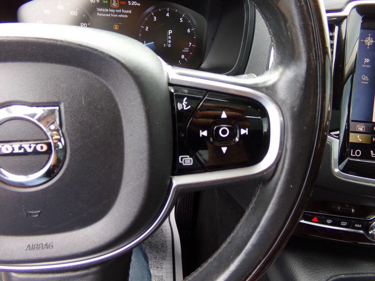 Used 2016 Volvo XC90 T6 Momentum w/ Momentum Plus Package image 46