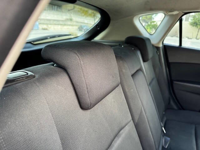 Used 2010 MAZDA MAZDA3 s Sport image 17