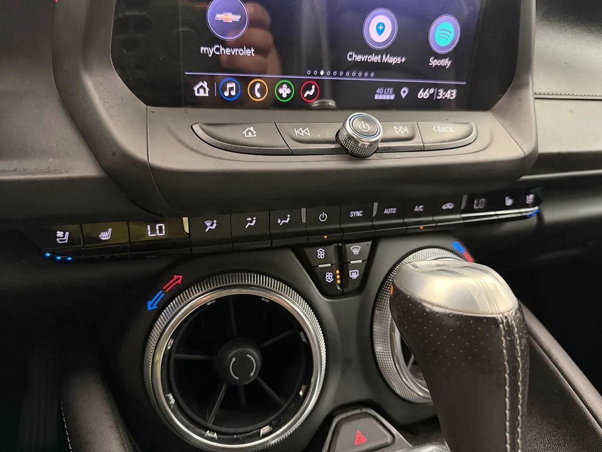 Used 2019 Chevrolet Camaro SS RWD image 24