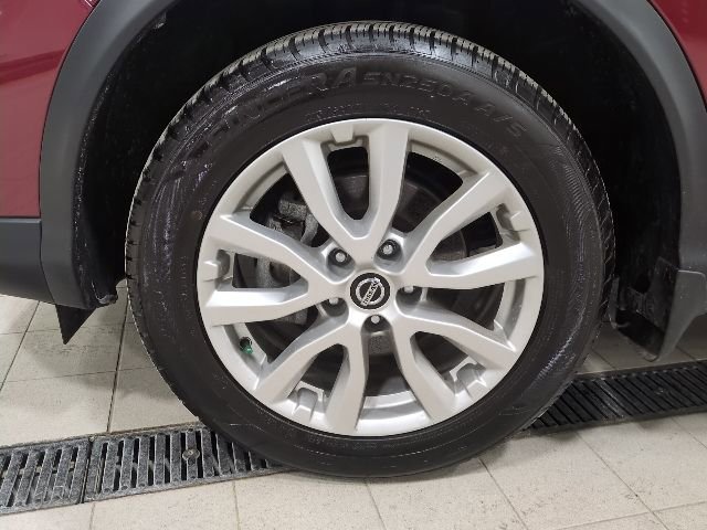 Used 2022 Nissan Rogue Sport SV image 19