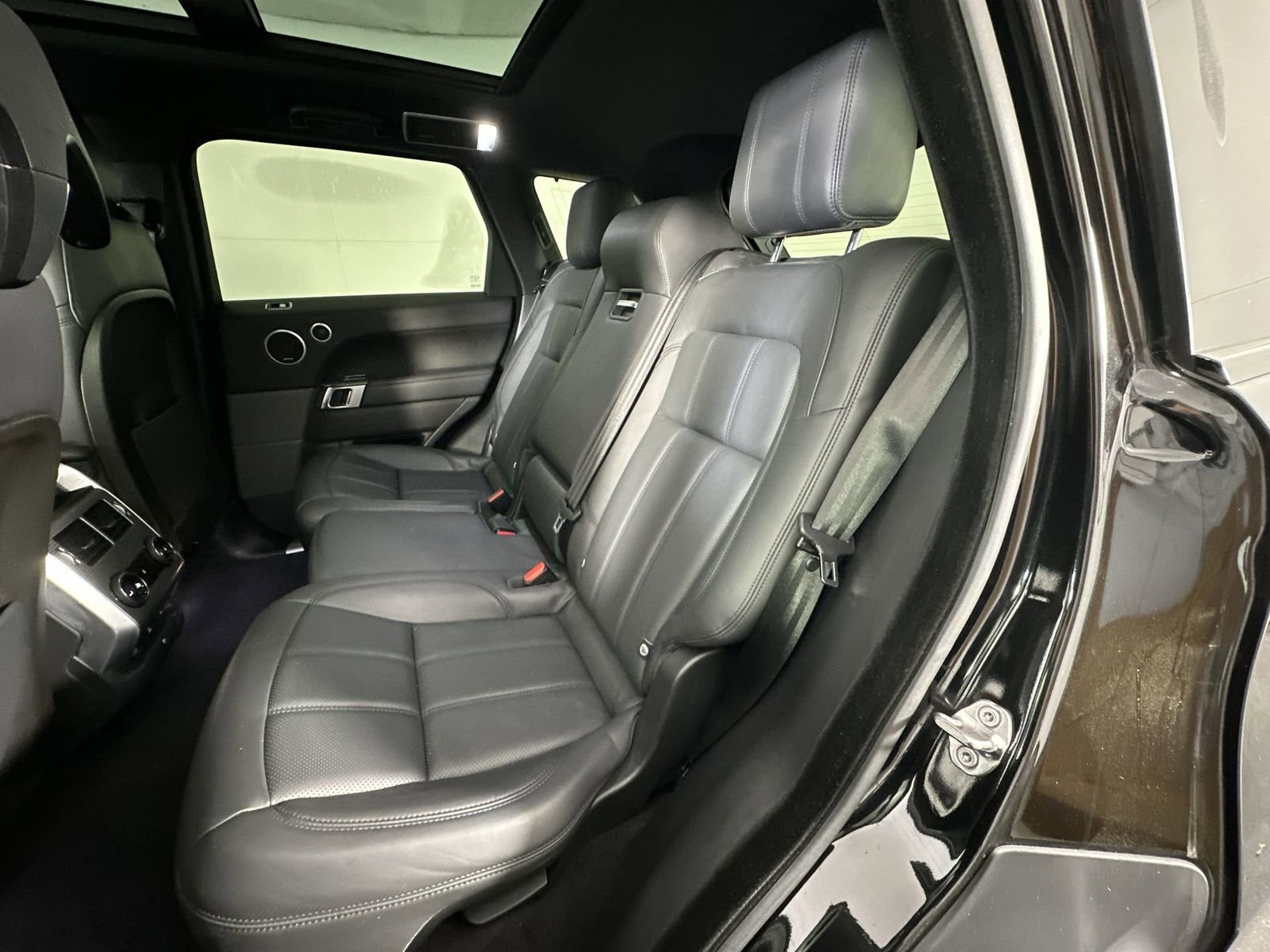 Used 2019 Land Rover Range Rover Sport Supercharged image 23