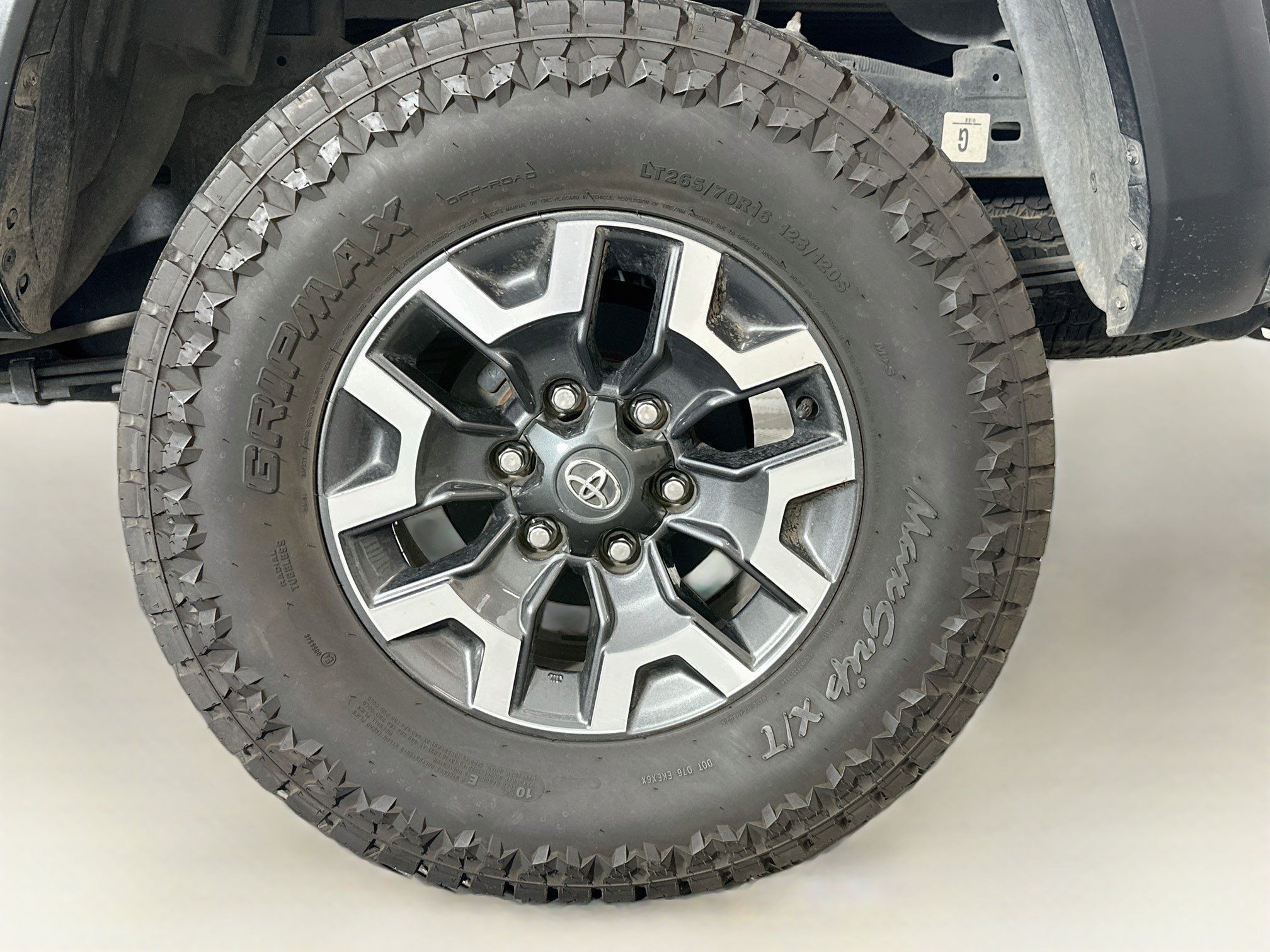 Used 2023 Toyota Tacoma TRD Off-Road AWD/4WD image 11