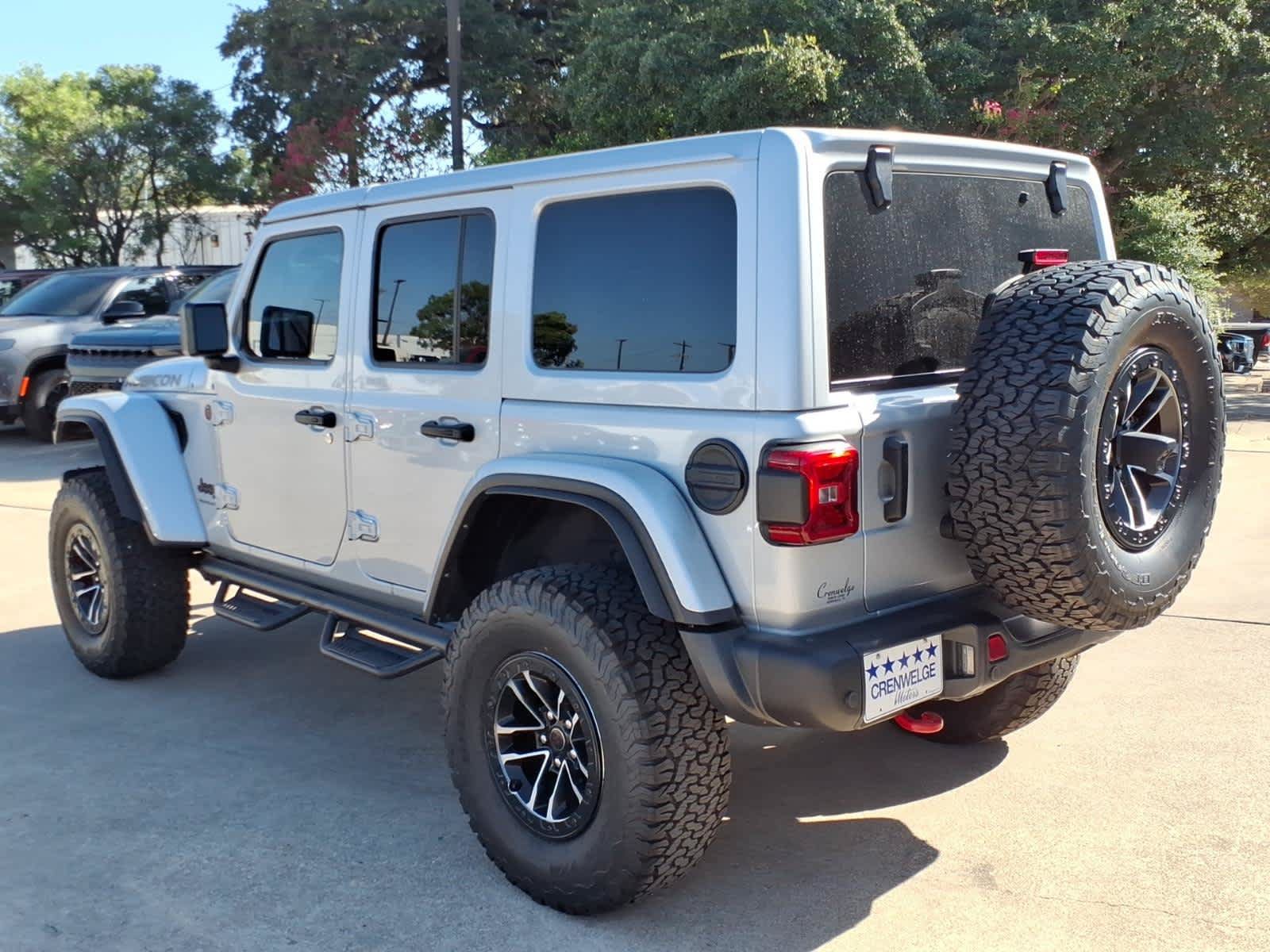 Used 2024 Jeep Wrangler Unlimited Rubicon AWD/4WD image 26