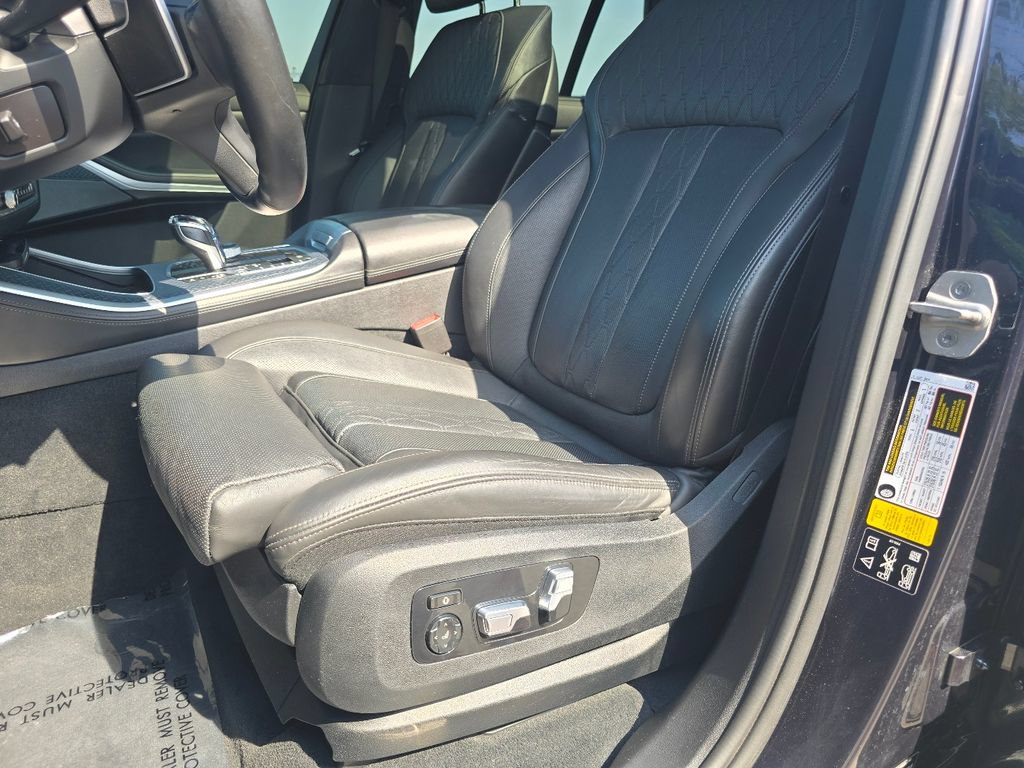 Used 2021 BMW X5 M50i w/ Executive Package AWD/4WD image 41