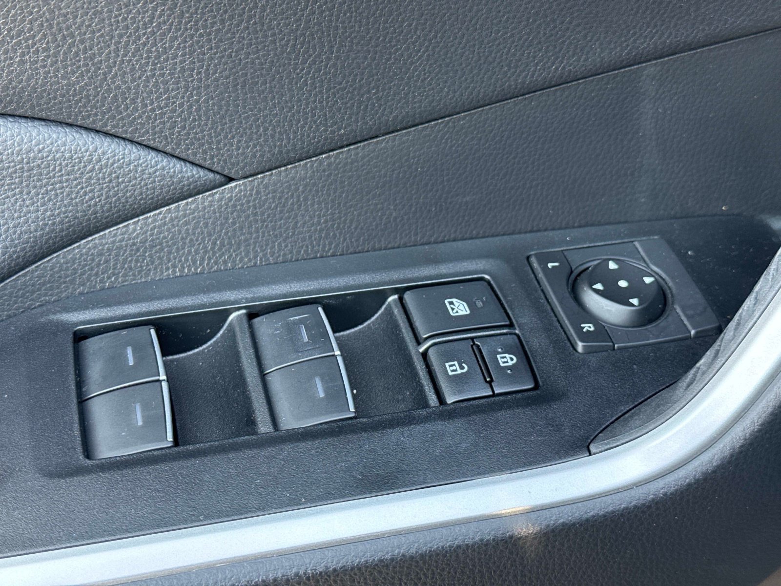 Used 2025 Toyota RAV4 XLE Premium w/ Weather Package AWD/4WD image 22