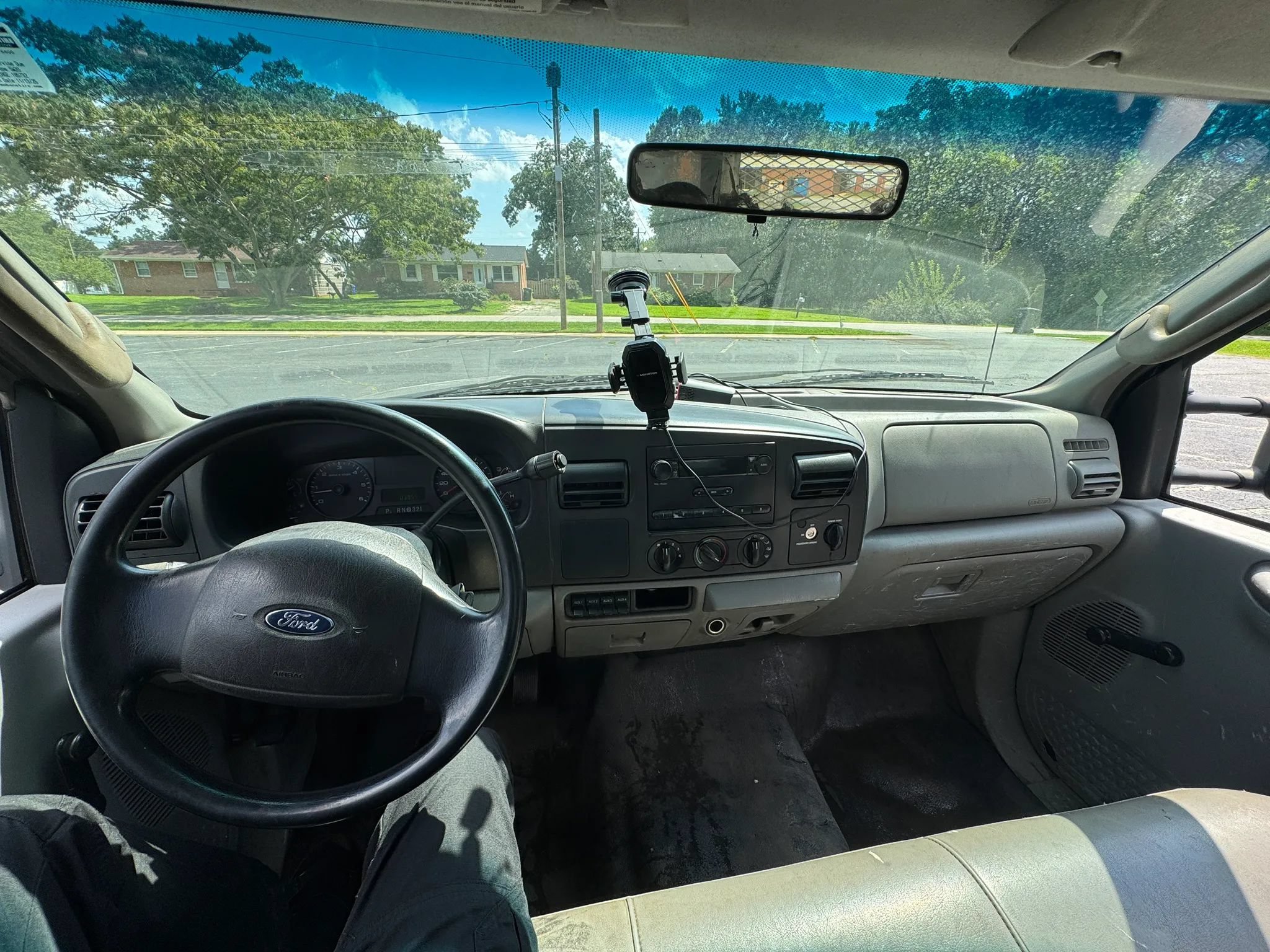 Used 2006 Ford F350 2WD Regular Cab Super Duty image 17