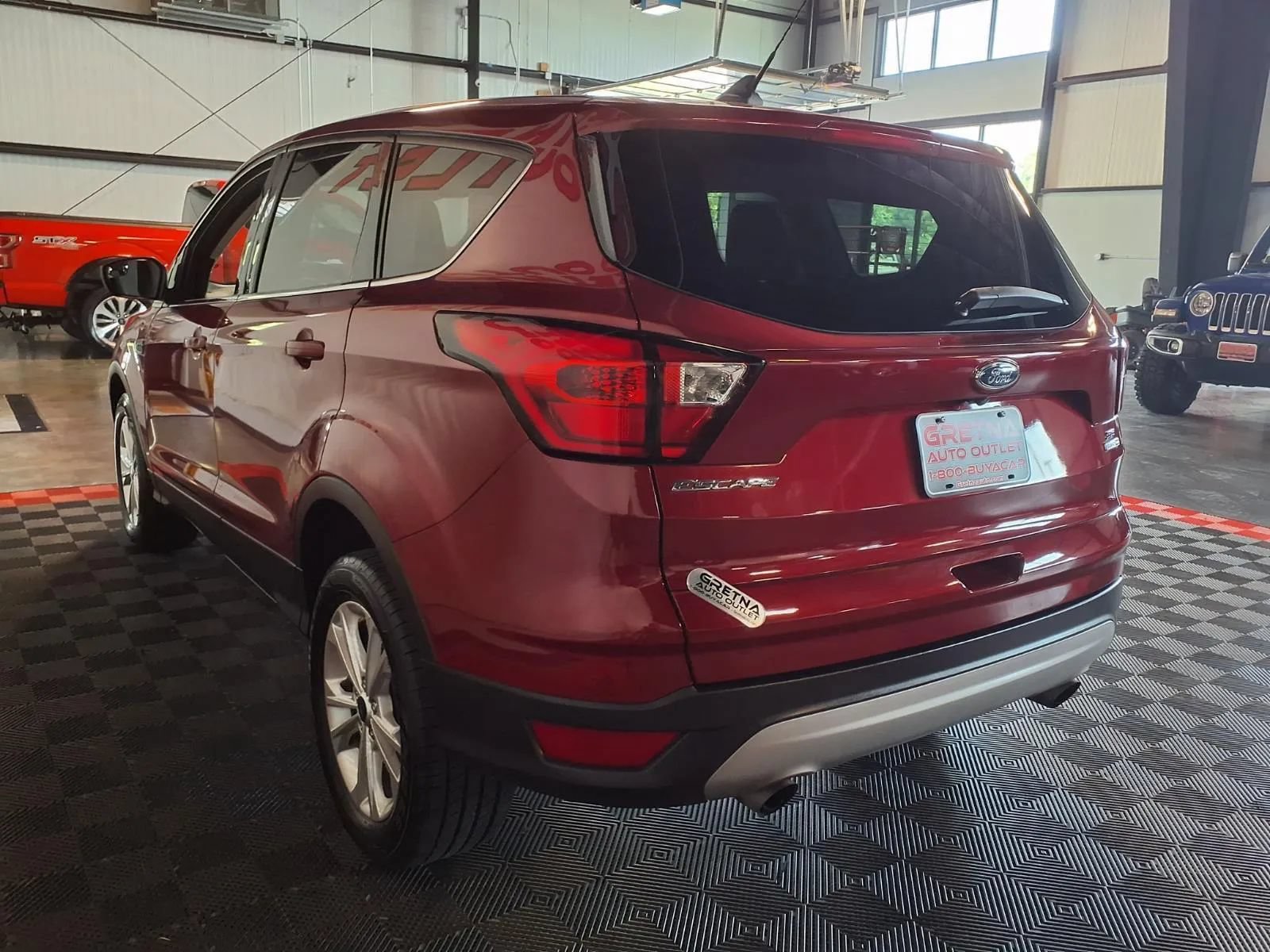 Used 2019 Ford Escape SE AWD/4WD image 4