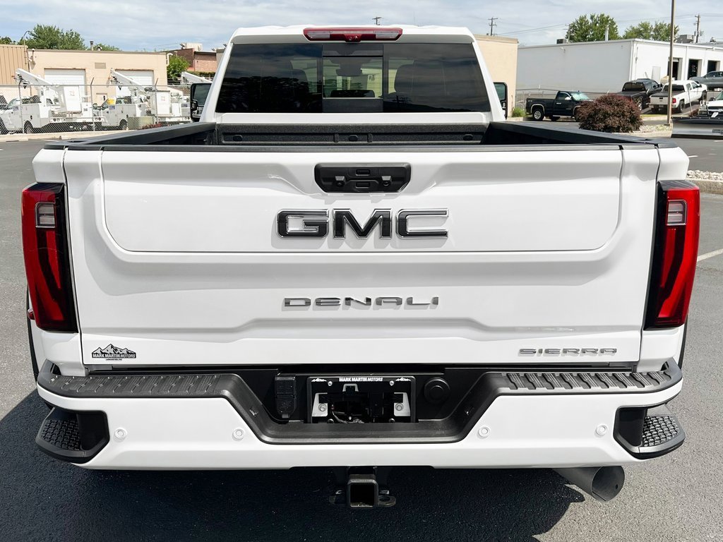 Used 2024 GMC Sierra 3500 Denali Ultimate image 13