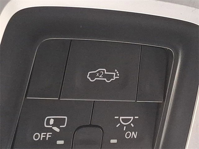 Used 2025 RAM 1500 Laramie image 27