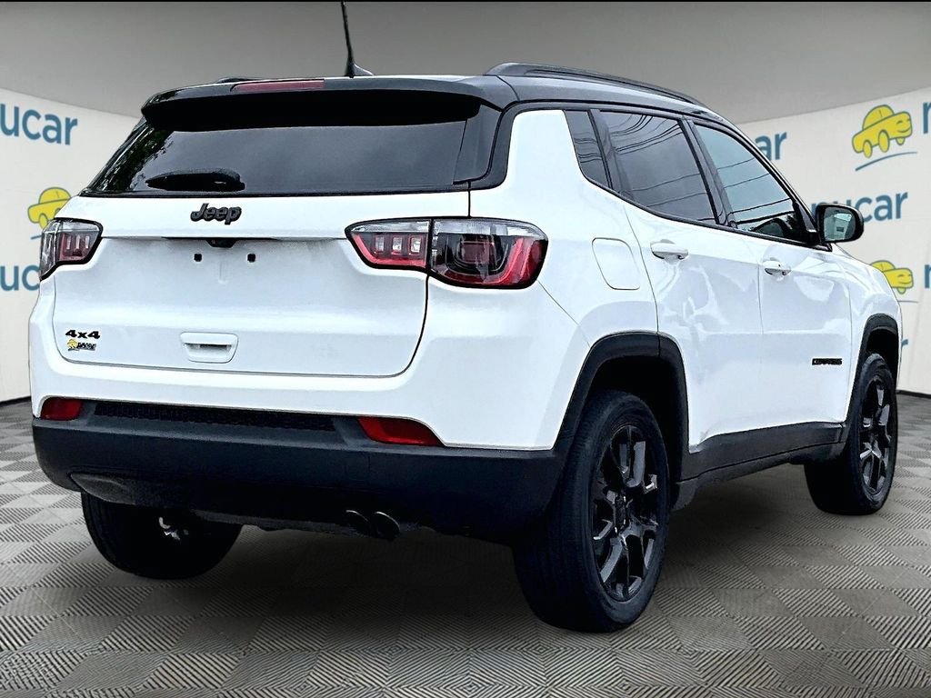 Used 2022 Jeep Compass Latitude AWD/4WD image 6