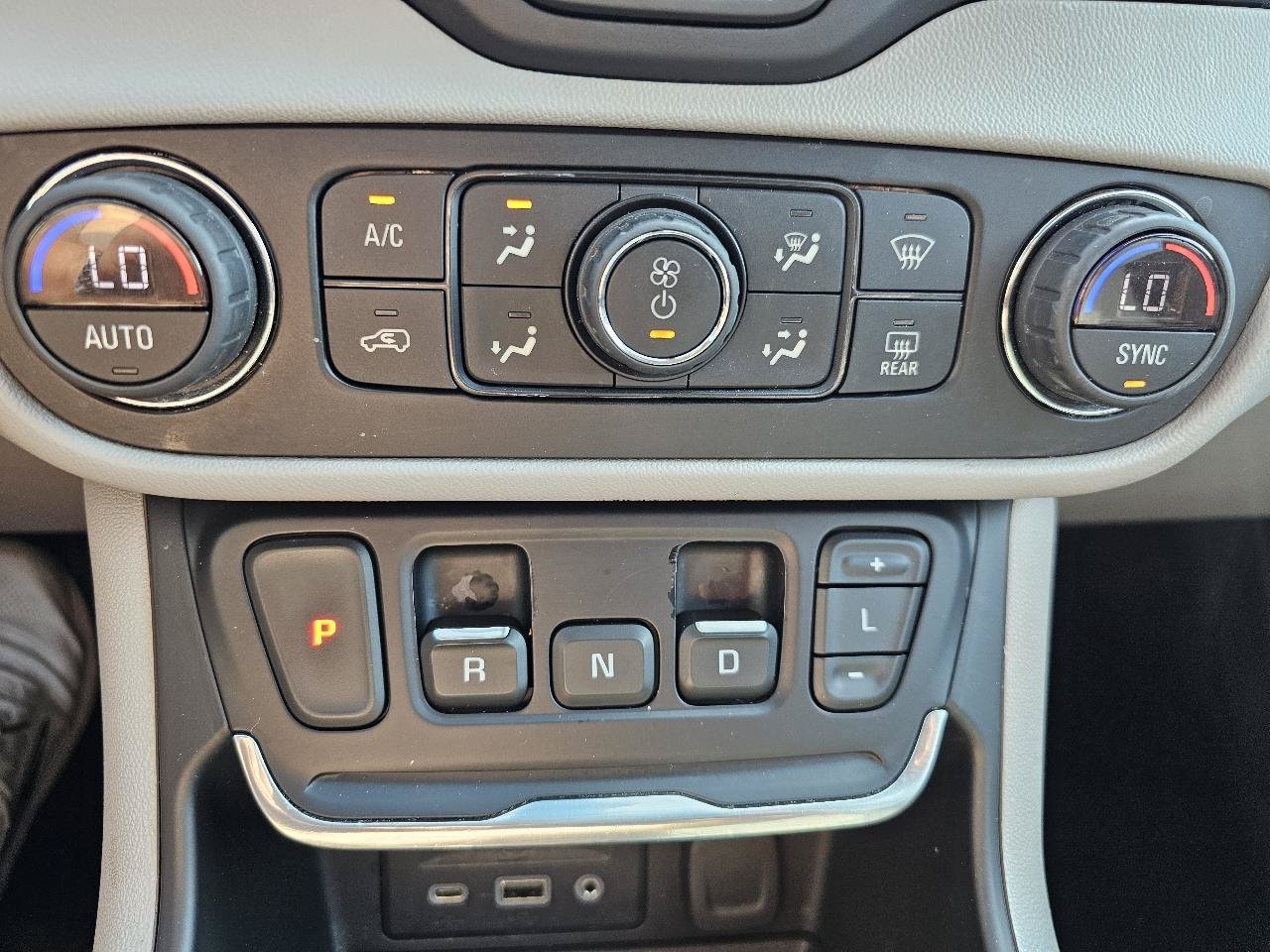 Used 2021 GMC Terrain SLT AWD/4WD image 17