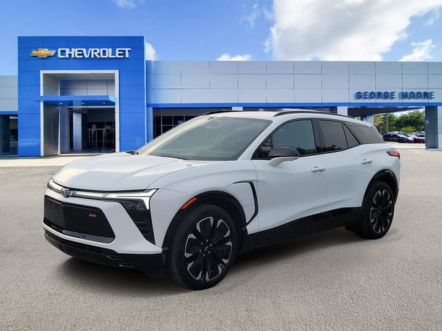 Used 2024 Chevrolet Blazer EV RS RWD image 2