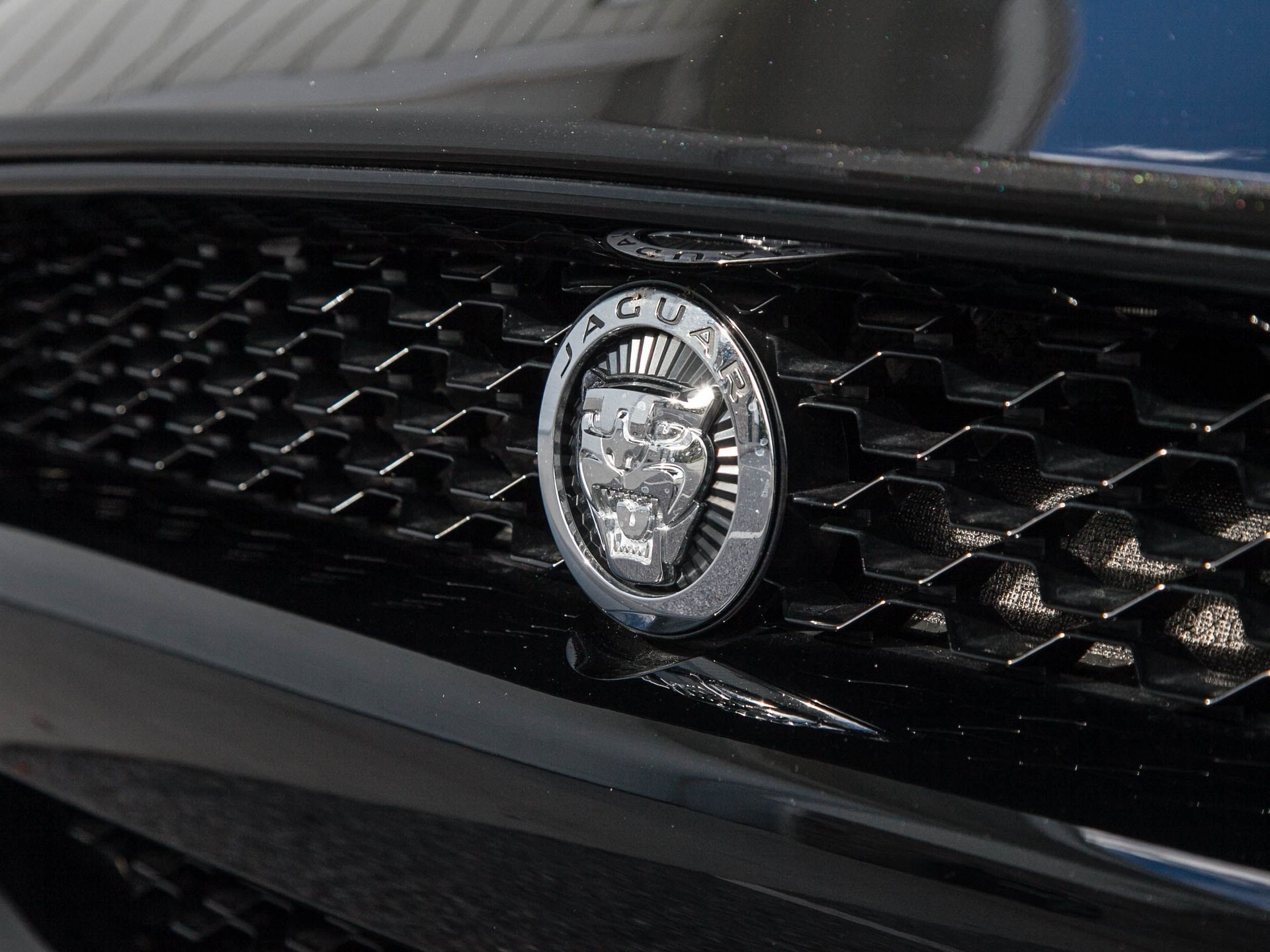 Used 2015 Jaguar F-TYPE S image 9