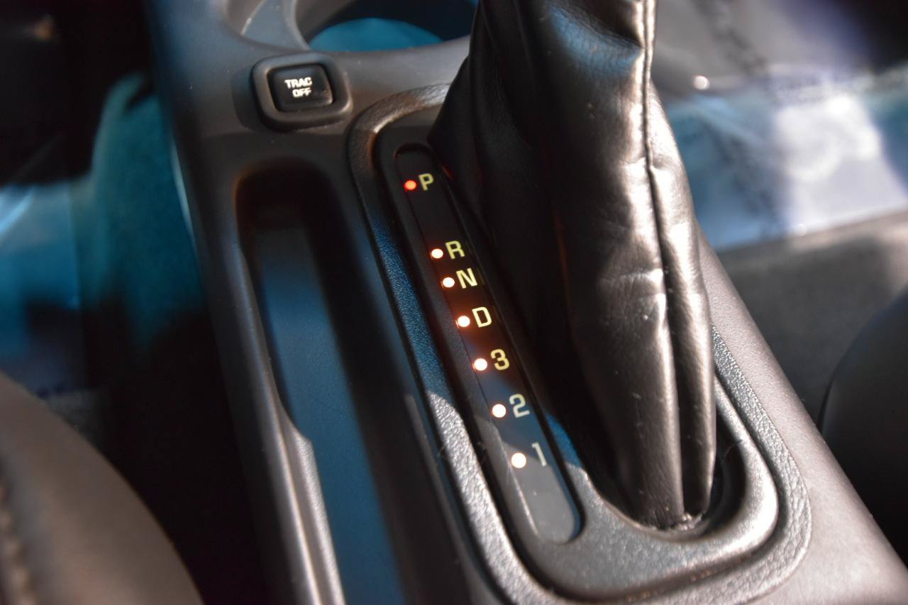 Used 2001 Chevrolet Monte Carlo SS w/ Preferred Equipment Group FWD image 22